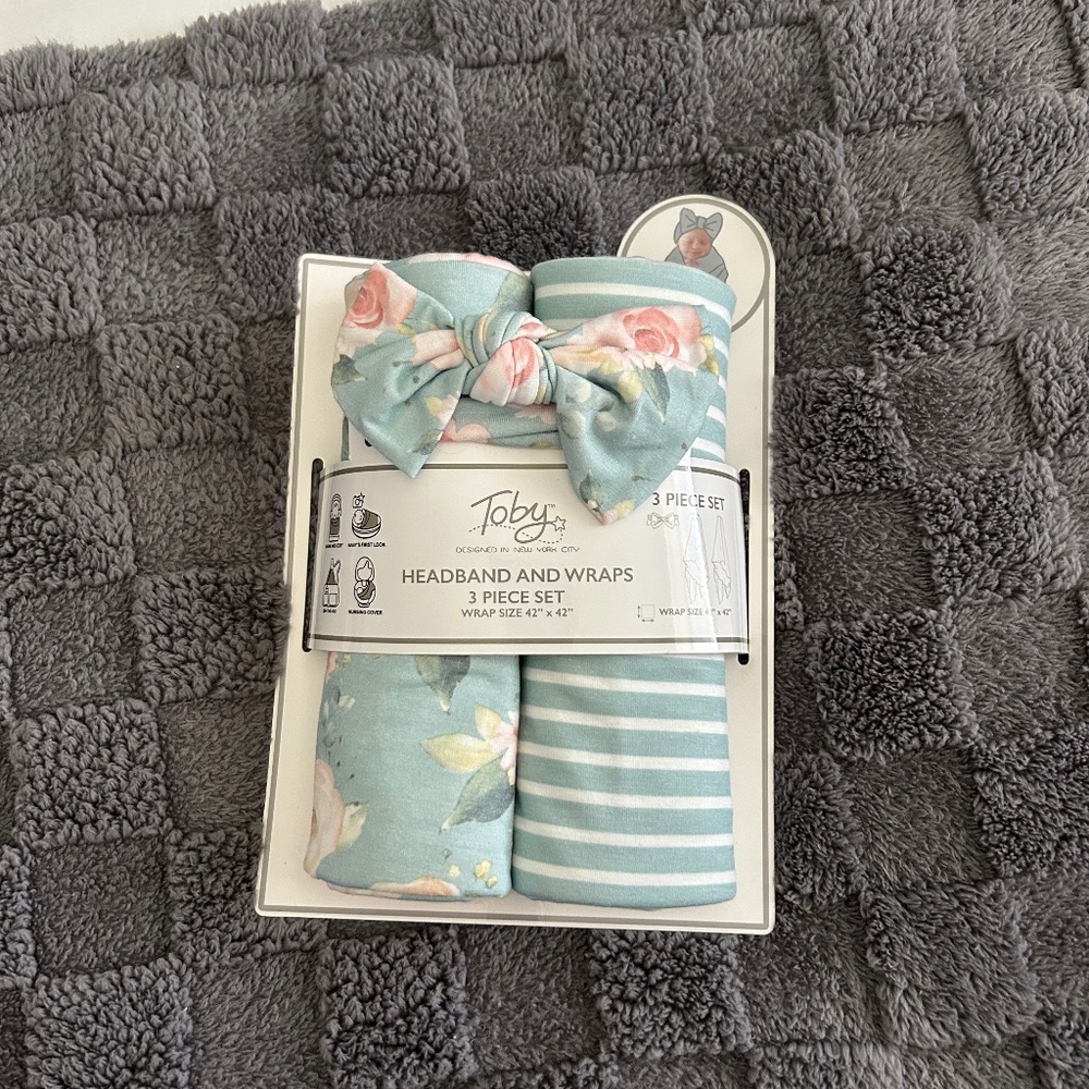 Baby swaddle set